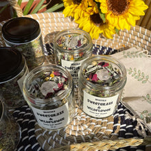 Load image into Gallery viewer, SWEETGRASS & WILDFLOWER LOOSE LEAF INCENSE